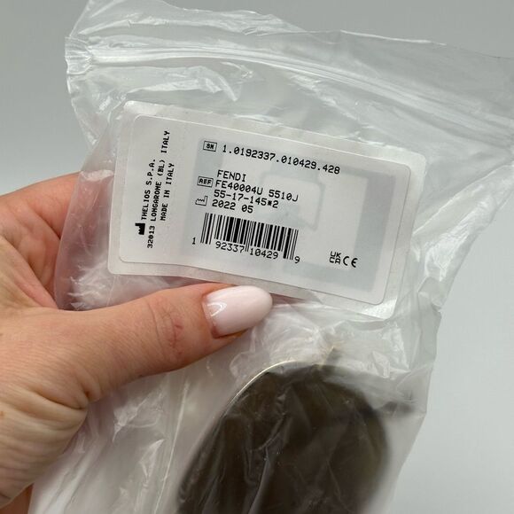 FENDI Sunglasses FE40004U 10J Gold Brown Unisex NEW - Picture 11 of 12